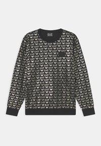 Felpa nera a maniche lunghe con motivo ripetuto del logo bianco EA7 e aquila, polsini a costine, scollo rotondo e piccolo logo patch sul petto.