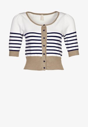 Cardigan rayé blanc et marine avec un col rond, des manches courtes et un ourlet côtelé. Comprend six boutons marines à l'avant.