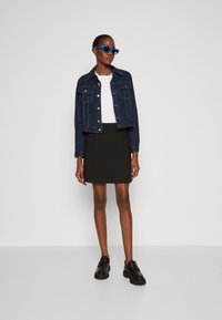 Selected Femme SLFRITA SHORT SKIRT - A-Linien-Rock - black
