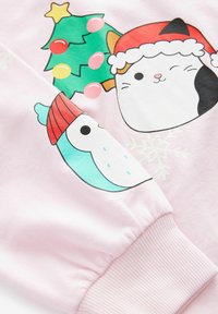 Next CHRISTMAS LICENSE  - Collegepaita - pink squishmallows