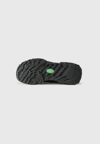 Lacoste Tenisky - black