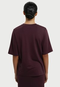 RESIDUS BOTTAS - T-shirt basic - bordeaux