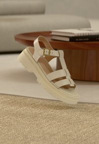 Niet geselecteerd, light sand