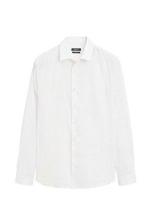 Witte blouse met lange mouwen, subtiele verticale strepen, klassieke kraag en mouwboorden, getoond tegen een witte achtergrond.