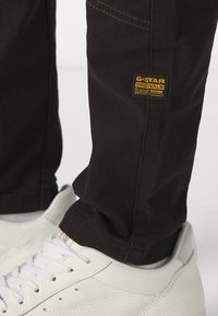 Thumbnail Image 6