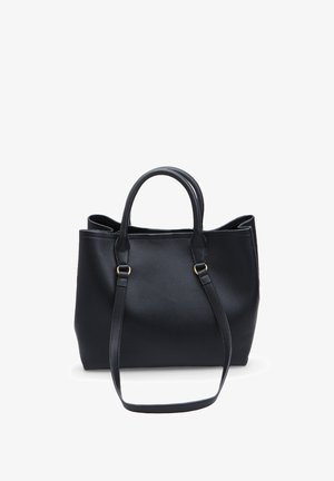 Čierna taška z umelej kože s dvojitými hornými uchami a nastaviteľným ramenným popruhom. Hladký povrch s akcentmi z pozlátenej kovovej výbavy.