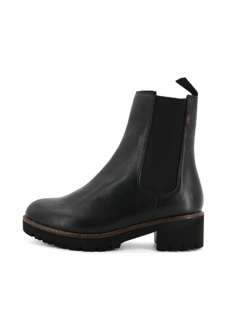 Stivale alla caviglia in pelle nera con pannello elastico laterale, linguetta sul retro, suola bulky e tacco basso.