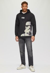 s.Oliver STAR WARS™ PRINT - Hoodie - schwarz