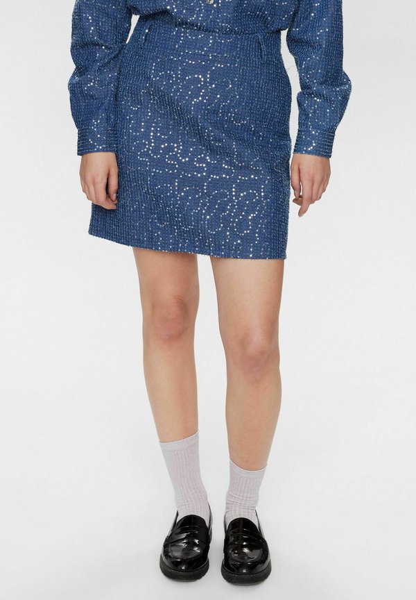 NÜMPH - A-Linien-Rock