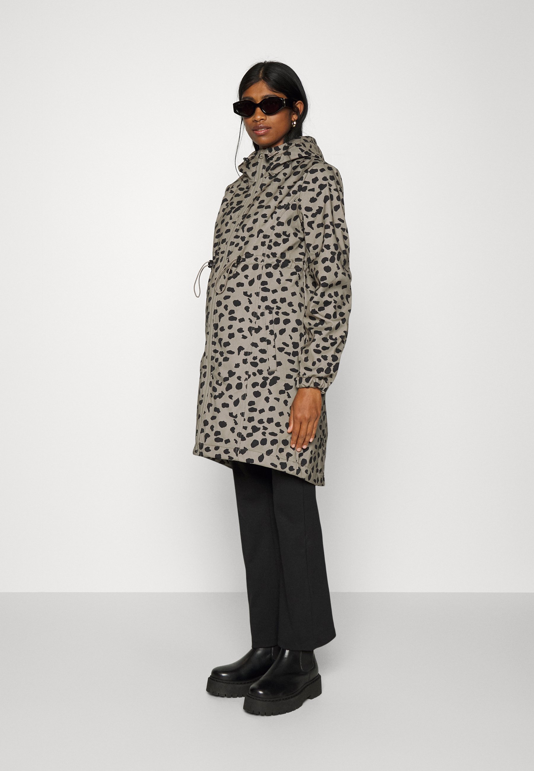 Mamalicious Ella 3-in-1 Maternity Jacket, Mink/Black