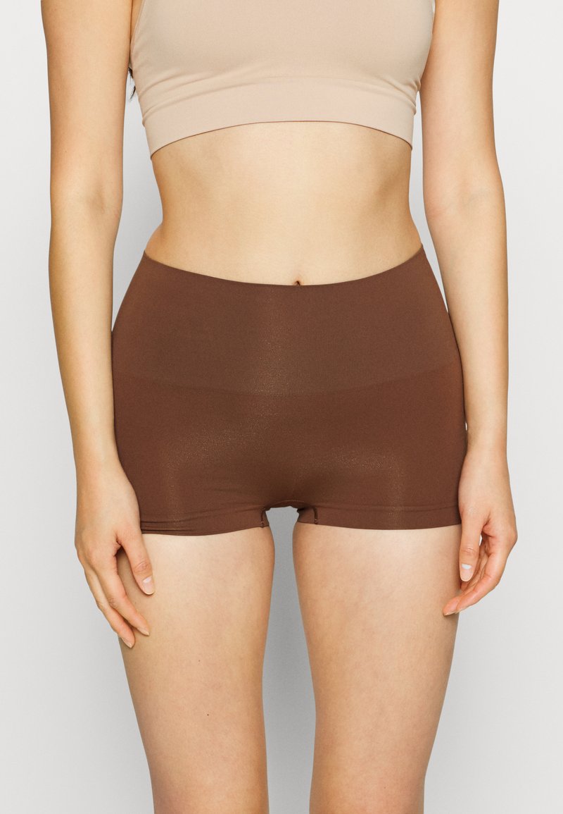Spanx SPANXSHAPE™ EXTRAORDINARY BOYSHORT - Shapewear - chestnut brown