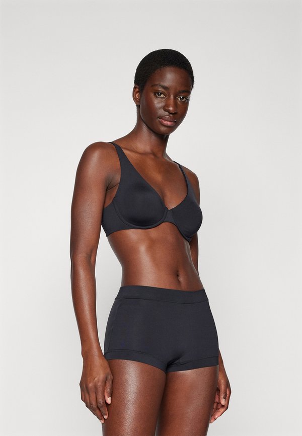 SHORTS UNIQUE MICRO - Pants4