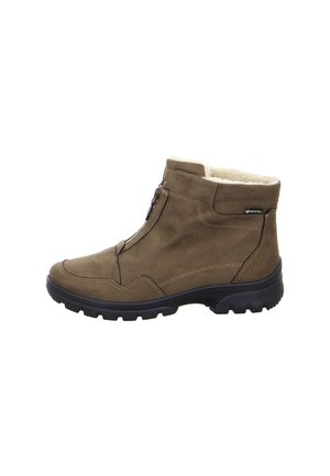 Brauner Wildleder-Stiefelette mit seitlichem Reißverschluss, Fleece-Futter, schwarzer robuster Sohle und Gore-Tex-Label vor weißem Hintergrund.