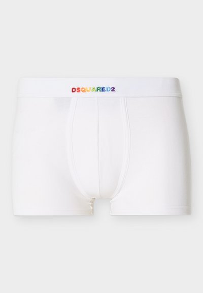 Boxer blanc en tissu doux. Présente un logo arc-en-ciel "DSQUARED2" sur la ceinture élastique. Design simple et ajusté.