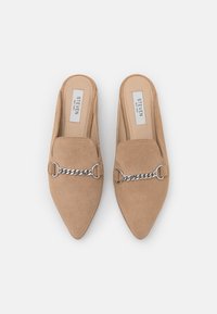 Steven New York Mules - beige
