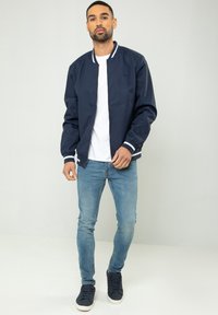 Thumbnail Image 2