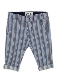 Pantaloni a righe blu e grigio con orlo a risvolto. Presentano tasche laterali e una chiusura con bottone rosso in vita. Materiale morbido.