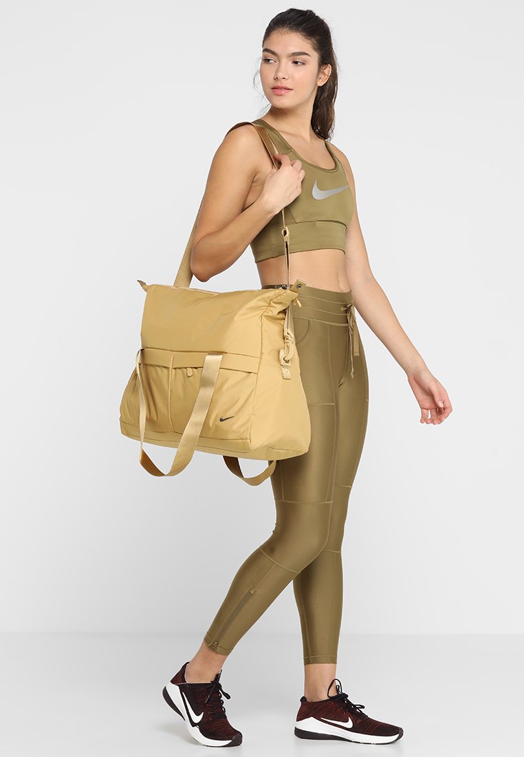 nike legend club 3.0