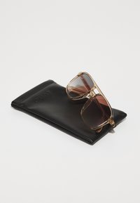 QUAY AUSTRALIA ON THE FLY LARGE - Lunettes de soleil - brown