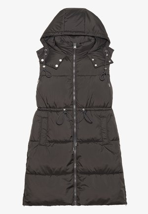 Gilet senza maniche imbottito nero con cappuccio, chiusura frontale con zip, bottoni a pressione, vita regolabile con cordino e tasche laterali. Texture liscia.