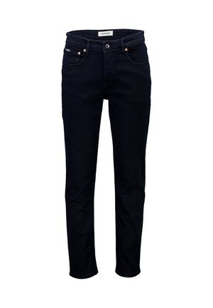 Jeans de mezclilla azul oscuro con corte slim, que incluyen una cremallera, cinco bolsillos y detalles en cobre contrastantes.
