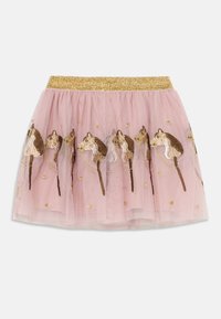 Gonna di tulle rosa con fascia in glitter dorato, caratterizzata da teste di cavallo ricamate in marrone e bianco e piccoli cuori dorati sparsi.