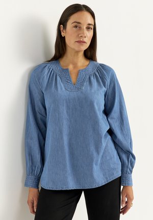 LIGHT, AIRY - Pusero - medium blue denim
