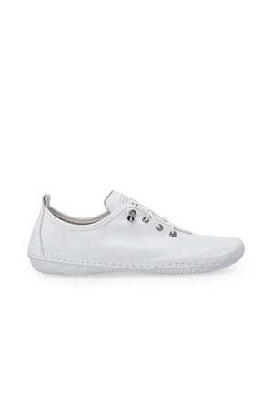 Sportieve veterschoenen - white