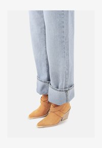 Seleccionado, toffee