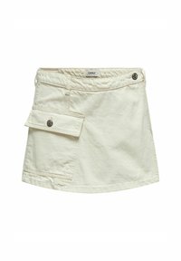 Witte katoenen mini-rok met een diagonale zak aan de linkerkant, knoopsluiting en gestikte zoom. Casual fit met een gestructureerd ontwerp.