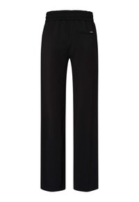 Pantalons larges noirs avec une taille élastique, texture lisse et une poche arrière discrète. Design simple, adapté à diverses occasions.