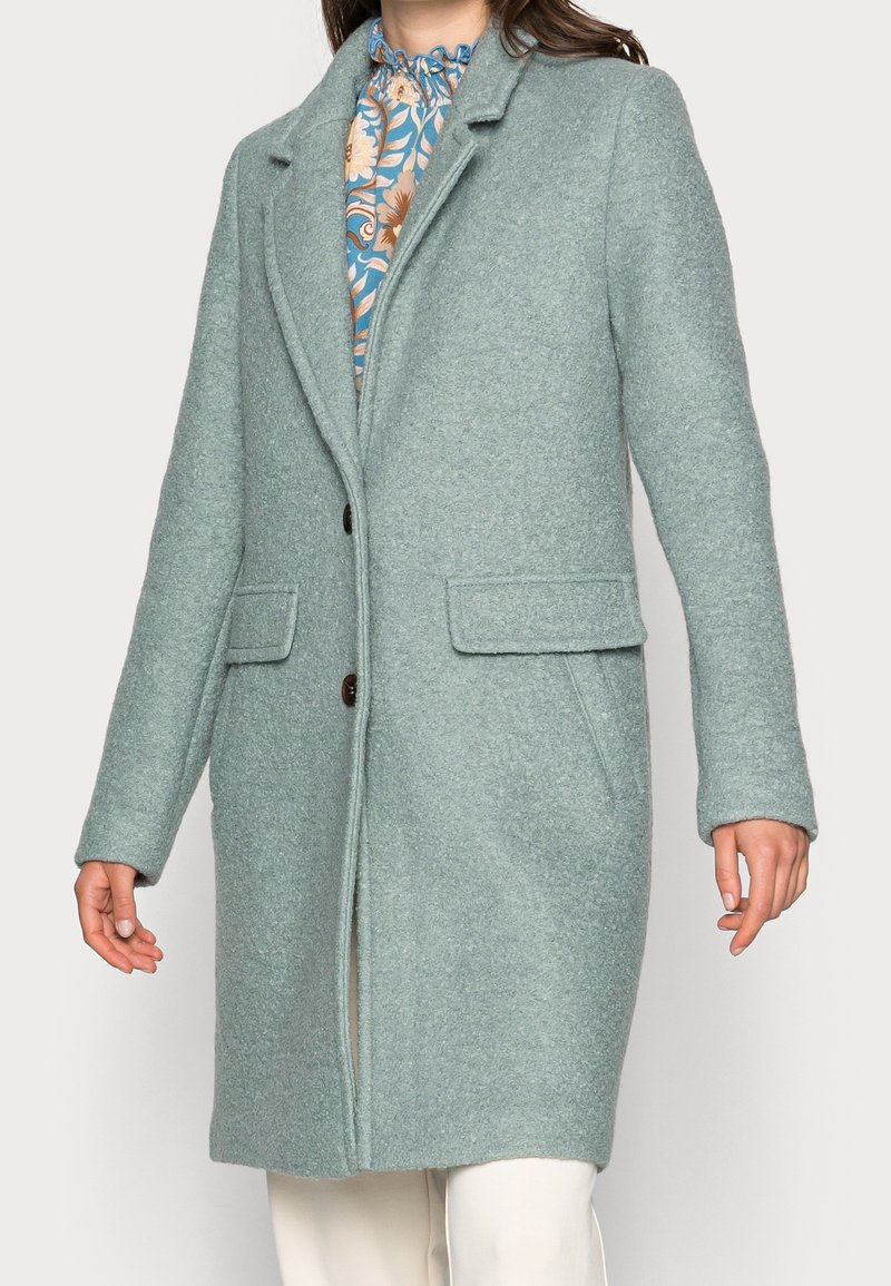 Esprit Abrigo clásico - mint