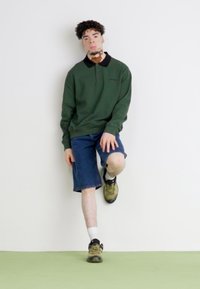 Carhartt WIP VANCE RUGBY - Langærmet T-shirt - sycamore tree/black