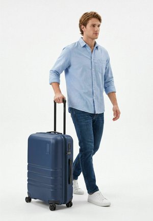 Redolz, PRO ABS 4 ROLLEN TROLLEY 65 CM MIT DEHNFALTE UNISEX - Trolley - navy