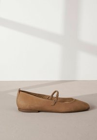 Next SIGNATURE MARY JANE  - Ballerinat nilkkaremmillä - camel