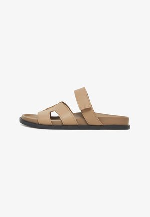 Gino Rossi, Pantofle - dark beige