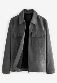 Chaqueta gris de ante sintético con cuello, cierre de cremallera, dos bolsillos frontales y textura suave; exhibida abierta para mayor visibilidad.