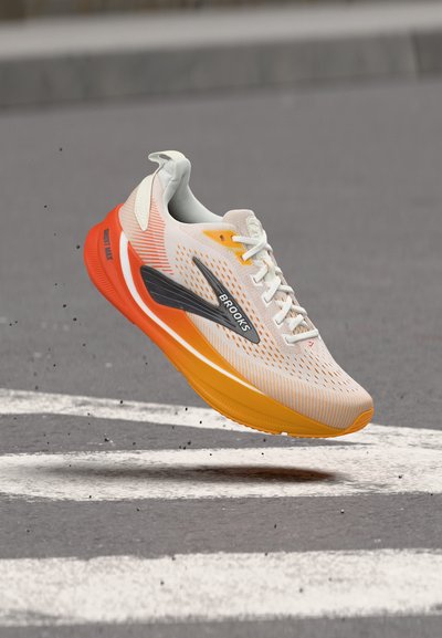 Brooks GHOST MAX 4