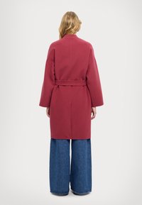 WEEKEND MaxMara Mantel - light pink