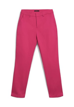 Rosa Hosen aus glattem Stoff, mit schmaler Passform, Gürtelschlaufen und Seitentaschen. Keine sichtbaren Muster oder Verzierungen.