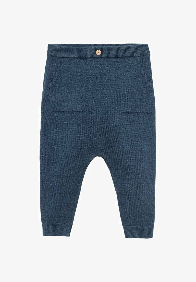 Pantalons en tricot bleus pour tout-petit avec une taille côtelée, un design à entrejambe tombant et deux poches avant. Présente un accent en bouton au niveau de la taille.