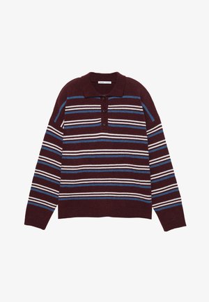 Bordowy sweter z dzianiny z kołnierzykiem, ozdobiony naprzemiennymi paskami w białym i niebieskim kolorze. Kołnierzyk zapinany na trzy czarne guziki.