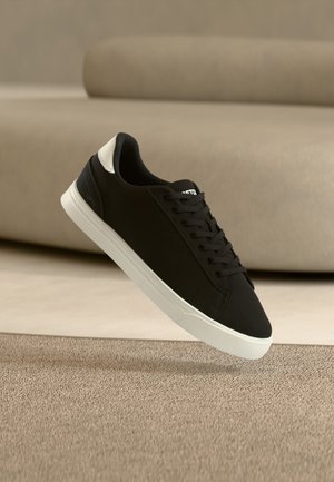 Tretorn CUP 72 UNISEX czarny