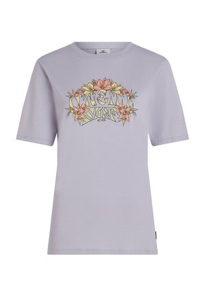 Lilac t-shirt met korte mouwen met een bloemenprint in roze en groen en de tekst "O'Neill Surf Co." in het midden. Zacht katoenen materiaal.