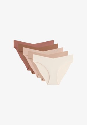 Öt pár varrás nélküli fehérnemű különböző meztelen árnyalatokban, puha anyaggal, rugalmas derékpánttal és sima felülettel.