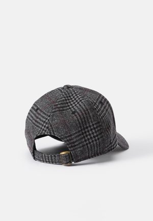 Rang 12: Zadig & Voltaire - TARTAN UNISEX - Kapa