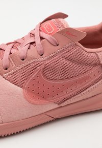 Nike Performance JR. STREETGATO - Scarpe da calcio indoor - red stardust
