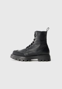UNISEX - Suvarstomi aulinukai - black