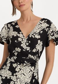 Lauren Ralph Lauren BELFORETTE SHORT SLEEVE DAY DRESS - Kasdienė suknelė - black/cream