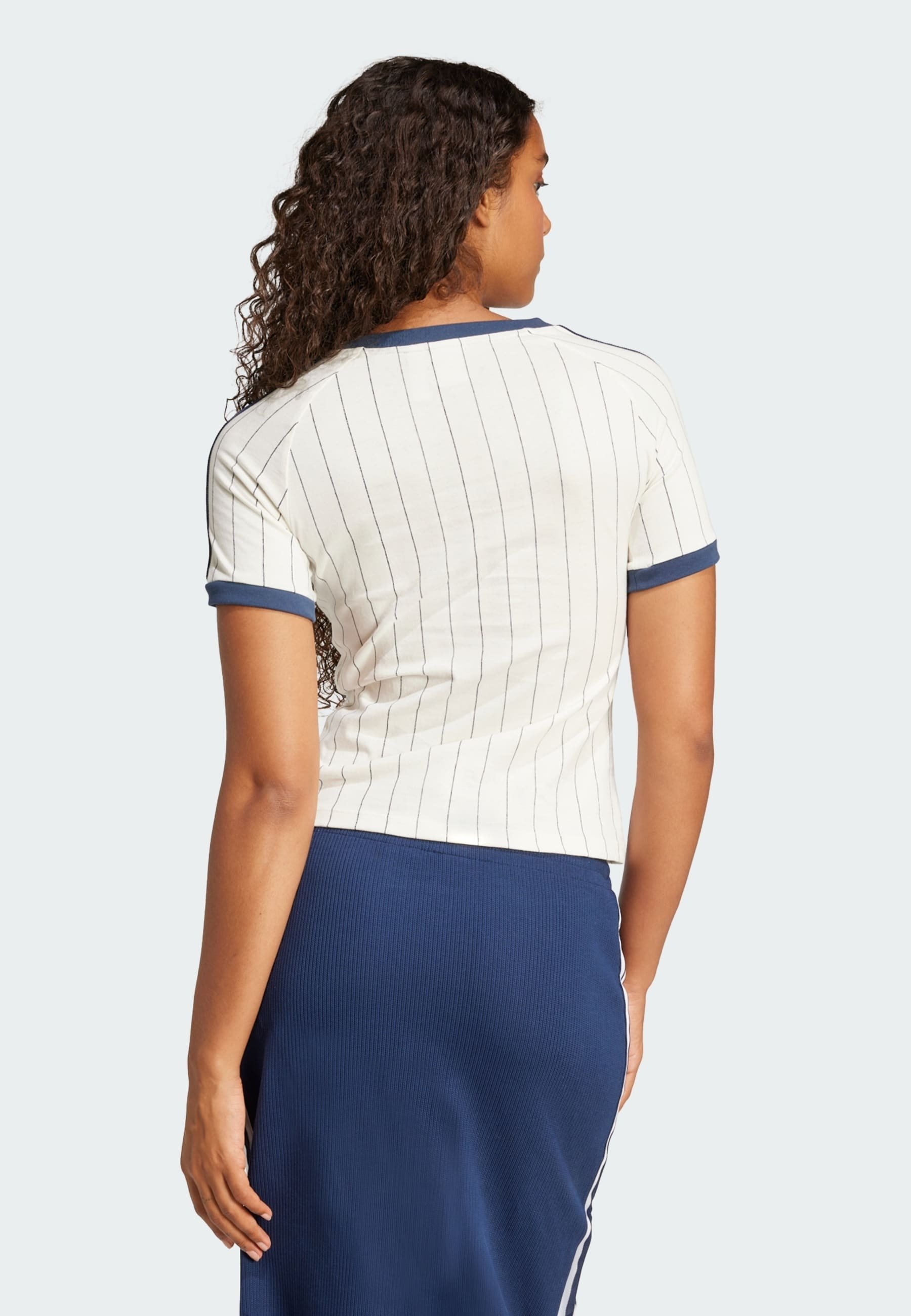 Tシャツ・カットソー Adidas Linear Cali Graphic T-Shirt Off White Night Indigo 1443682.jpg